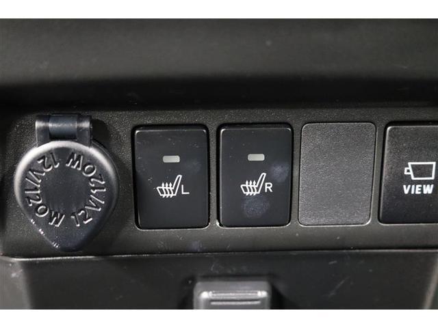 運転席と助手席には寒い日の肩や腰、冷えやすい下肢を温めてくれるシートヒーターが付いております！