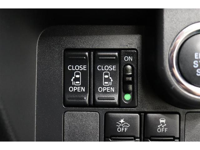 両側電動スライドドアはドアの直接操作以外にも運転席からのスイッチ操作やリモコン操作でも開閉が可能！狭い駐車場などでもドアの開閉が楽々・安心ですね！