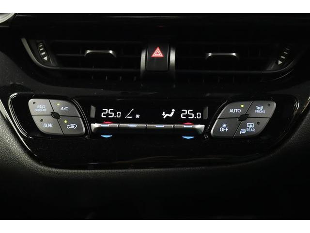 運転席と助手席、それぞれ温度調節ができ、オールシーズン快適なオートエアコンとなっております！