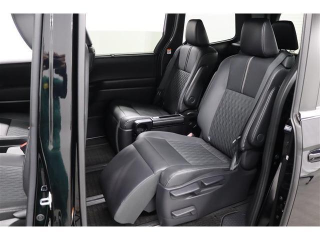 ノア S-Z 1年保証 当社試乗車 後席モニター フルセグ メモリーナビ DVD再生 ミュージックプレイヤー接続可 電動リヤゲート 全周囲カメラ バックカメラ 衝突被害軽減システム ETC 両側電動スライド(19枚目)