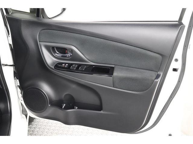 ヴィッツ U 1年保証 ワンオーナー フルセグ メモリーナビ DVD再生 ミュージックプレイヤー接続可 シートヒータ- 車線逸脱警報 オートマチックハイビーム 衝突被害軽減システム ETC アイドリングストップ(33枚目)