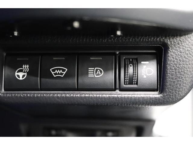 プリウス Ｚ　１年保証　ワンオーナ－　フルセグ　メモリーナビ　ミュージックプレイヤー接続可　電動シート　電動リヤゲート　シートクーラー　全周囲カメラ　バックカメラ　衝突被害軽減システム　ＥＴＣ　ＬＥＤヘッドランプ（12枚目）