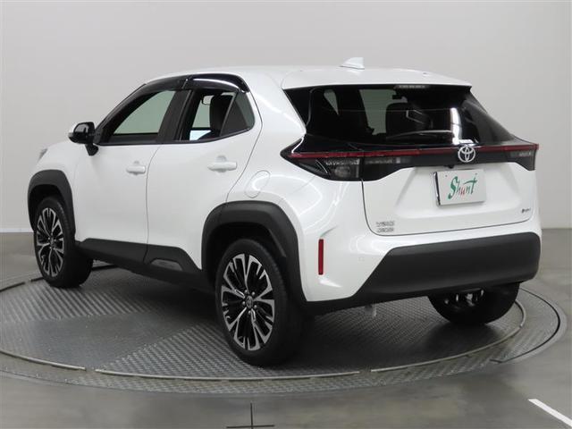 ヤリスクロス ハイブリッドＺ　１年保証　ワンオーナ－　フルセグ　メモリーナビ　ミュージックプレイヤー接続可　シートヒータ　全周囲カメラ　バックカメラ　ＢＳモニタ－　車線逸脱警報　衝突被害軽減システム　ＥＴＣ　ドラレコ　ＬＥＤランプ（5枚目）