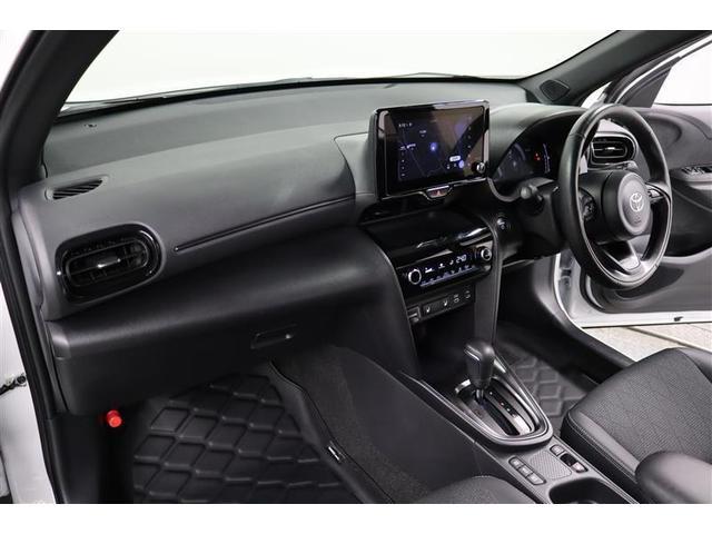 ヤリスクロス ハイブリッドＺ　１年保証　ワンオーナ－　フルセグ　メモリーナビ　ミュージックプレイヤー接続可　シートヒータ　全周囲カメラ　バックカメラ　ＢＳモニタ－　車線逸脱警報　衝突被害軽減システム　ＥＴＣ　ドラレコ　ＬＥＤランプ（22枚目）