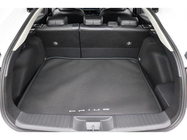 プリウス Ｚ　１年保証　フルエアロ　シートエアコン　フルセグ　メモリーナビ　ミュージックプレイヤー接続可　バックカメラ　衝突被害軽減システム　ＥＴＣ　ドラレコ　ＬＥＤヘッドランプ　アイドリングストップ（21枚目）