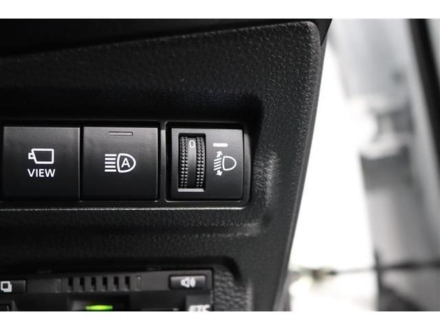 車体が傾いた状態の時にヘッドライトの光の高さを上下に調整することが出来ます！