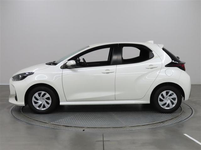 ヤリス Ｘ　１年保証　ワンオーナ－　メモリーナビ　ミュージックプレイヤー接続可　バックカメラ　横滑り防止装置　車線逸脱警報　クリアランスソナー　オートマチックハイビーム　衝突被害軽減システム　ＥＴＣ　ドラレコ（4枚目）