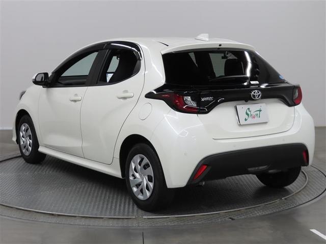 ヤリス Ｘ　１年保証　ワンオーナ－　メモリーナビ　ミュージックプレイヤー接続可　バックカメラ　横滑り防止装置　車線逸脱警報　クリアランスソナー　オートマチックハイビーム　衝突被害軽減システム　ＥＴＣ　ドラレコ（5枚目）