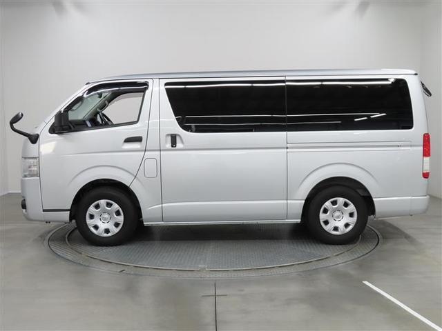 ハイエースバン DX GLパッケージ ワンオーナ- ディ-ゼル フルセグ メモリーナビ DVD再生 CD再生 ミュージックプレイヤー接続可 横滑り防止装置 リヤクーラー ETC 乗車定員6人(4枚目)