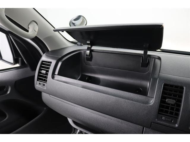 ハイエースバン DX GLパッケージ ワンオーナ- ディ-ゼル フルセグ メモリーナビ DVD再生 CD再生 ミュージックプレイヤー接続可 横滑り防止装置 リヤクーラー ETC 乗車定員6人(22枚目)