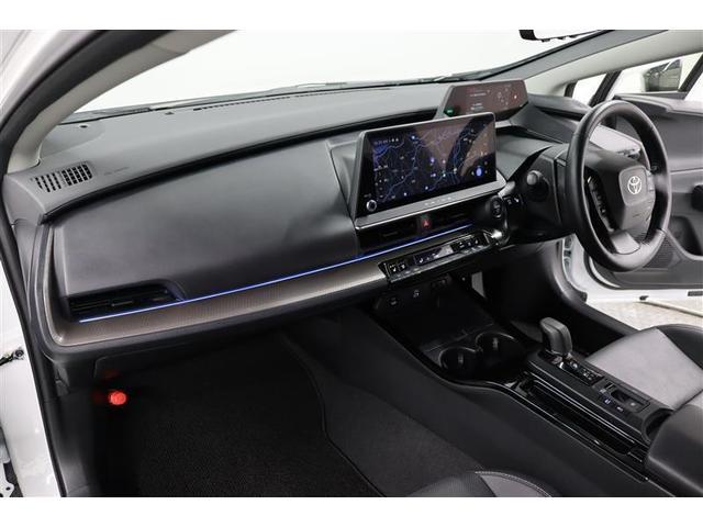 プリウス Ｚ　１年保証　ガラスルーフ　Ｄミラ－　フルセグ　メモリーナビ　ミュージックプレイヤー接続可　電動シート　電動リヤゲート　全周囲カメラ　バックカメラ　ＢＳモニタ－　衝突被害軽減システム　ＥＴＣ　ドラレコ（24枚目）