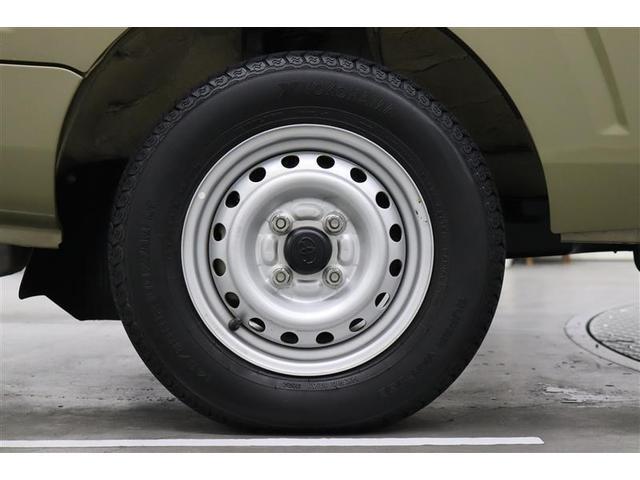 �X�`�[���z�C�[���𑕒����Ă��܂��B