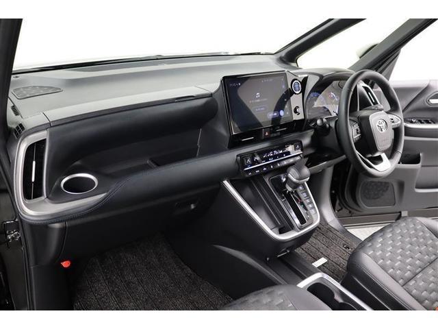 ヴォクシー ハイブリッドＳ－Ｚ　１年保証　フルセグ　後席モニター　メモリーナビ　ＤＶＤ再生　ミュージックプレイヤー接続可電動リヤゲート　シートヒーター　バックカメラ　衝突被害軽減システム　ＥＴＣ　両側電動スライド　ＬＥＤヘッドランプ（22枚目）