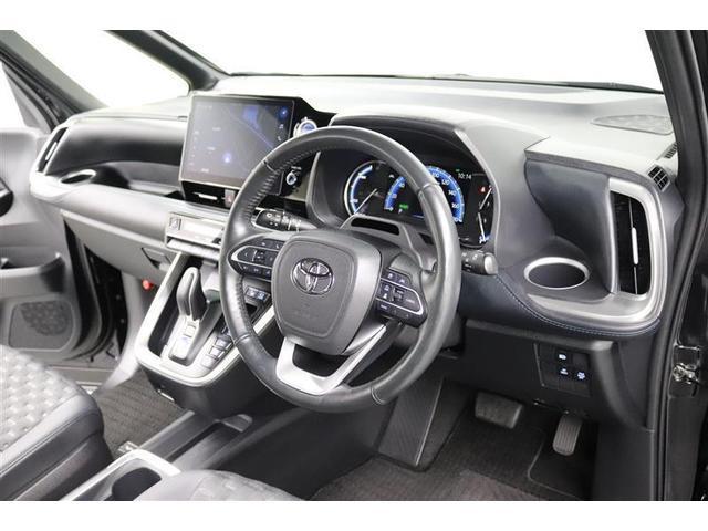 ヴォクシー ハイブリッドＳ－Ｚ　１年保証　当社試乗車　フルセグ　メモリーナビ　ＤＶＤ再生　ミュージックプレイヤー接続可　電動リヤゲート　シートヒーター　全周囲カメラ　バックカメラ　衝突被害軽減システム　ＥＴＣ　両側電動スライド（32枚目）