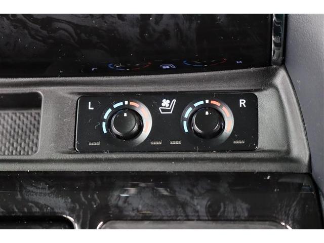 �V�[�g�q�[�^�ƃV�[�g�x���`���[�V�����𑕔����Ă��܂��B