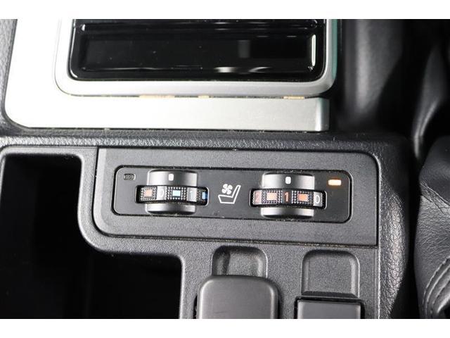 �V�[�g�q�[�^�ƃV�[�g�x���`���[�V�����𑕔����Ă��܂��B