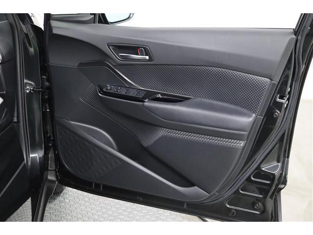 �h�A�|�P�b�g�Ƀ{�g���z���_�[���t���Ă���܂��I