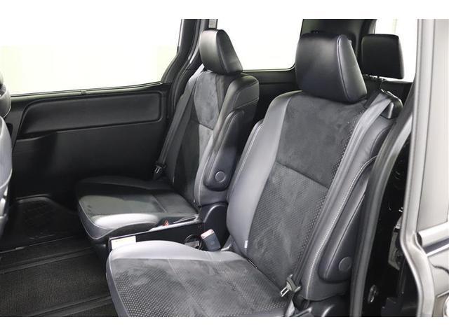 �Z�J���h�V�[�g�̓����O�X���C�h�ő����L�X�̃L���v�e���V�[�g�I