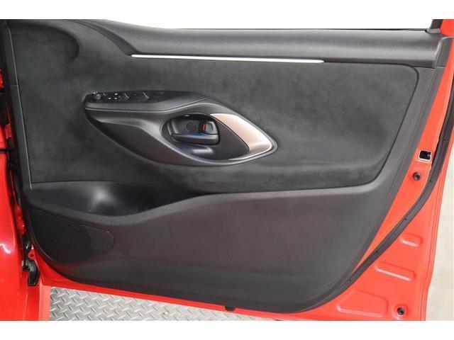 �h�A�|�P�b�g�Ƀ{�g���z���_�[���t���Ă���܂��I