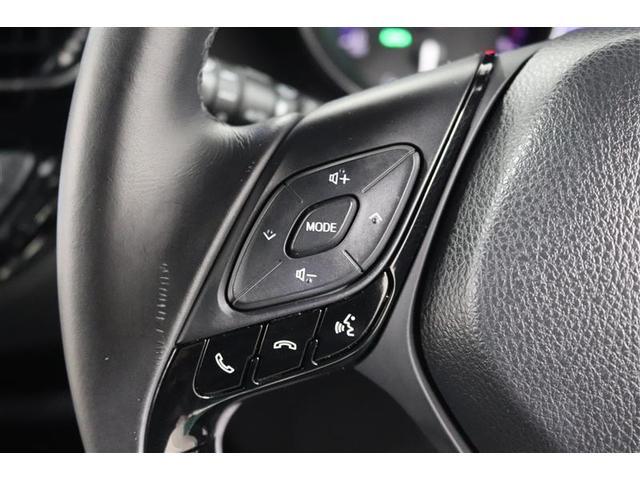 �X�e�A�����O�X�C�b�`�t���Ȃ̂ŃI�[�f�B�I�̑��삪�茳�ŏo���ĕ֗��ł��ˁI