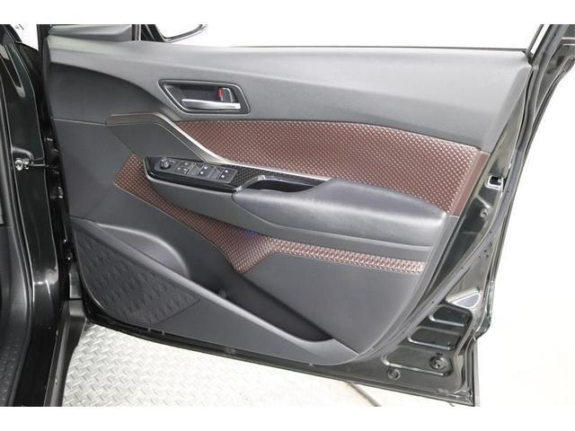 �h�A�|�P�b�g�Ƀ{�g���z���_�[���t���Ă���܂��I