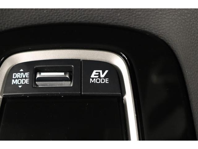 �Ïl���ɗD�ꂽ���K��ԂƐÂ��ȑ���������B����ɂd�u���[�h�ł̓��[�^�[�݂̂ł̑��s�ŃG���W������U�������������Ȃ����肪�y���߂܂��B