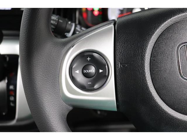 �X�e�A�����O�X�C�b�`�t���Ȃ̂ŃI�[�f�B�I�̑��삪�茳�ŏo���ĕ֗��ł��ˁI