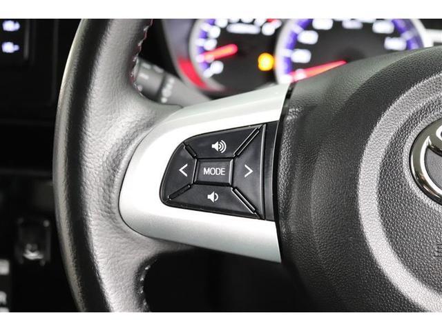 �X�e�A�����O�X�C�b�`�t���Ȃ̂ŃI�[�f�B�I�̑��삪�茳�ŏo���ĕ֗��ł��ˁI