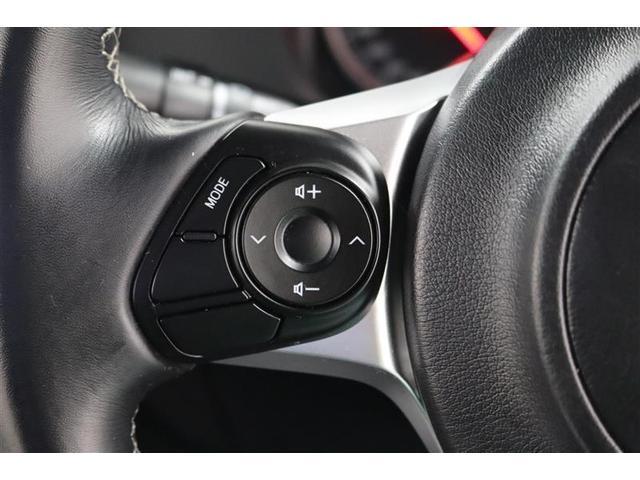 �X�e�A�����O�X�C�b�`�t���Ȃ̂ŃI�[�f�B�I�̑��삪�茳�ŏo���ĕ֗��ł��ˁI