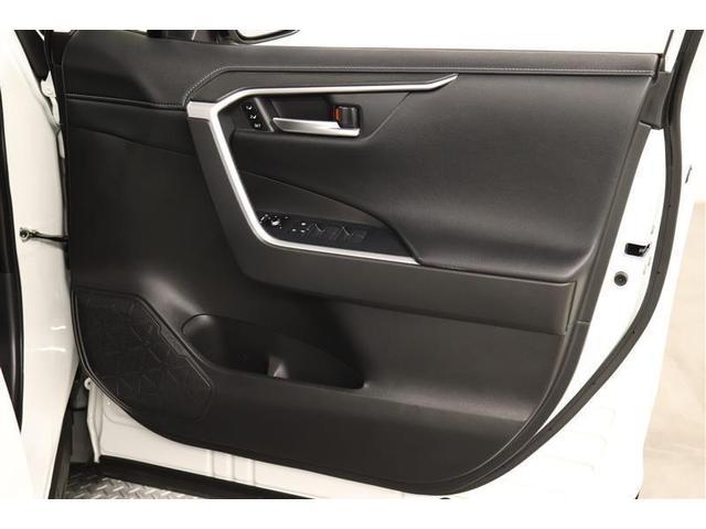 �h�A�|�P�b�g�Ƀ{�g���z���_�[���t���Ă���܂��I