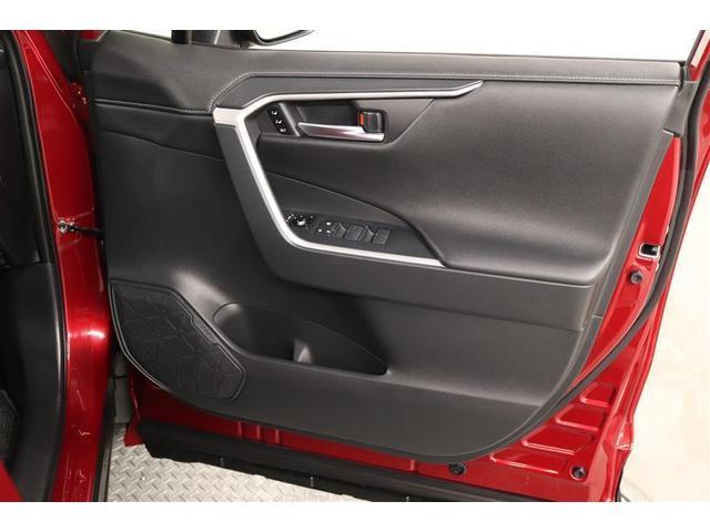 �h�A�|�P�b�g�Ƀ{�g���z���_�[���t���Ă���܂��I