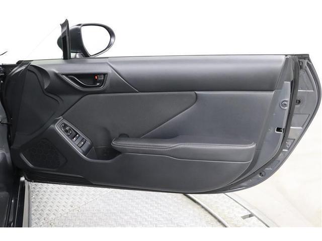 �h�A�|�P�b�g�Ƀ{�g���z���_�[���t���Ă���܂��I