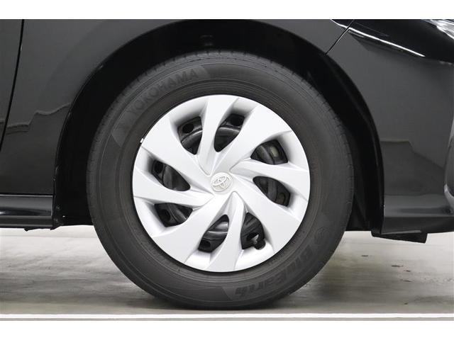 �X�`�[���z�C�[���Ƀz�C�[���L���b�v�𑕒����Ă��܂��B