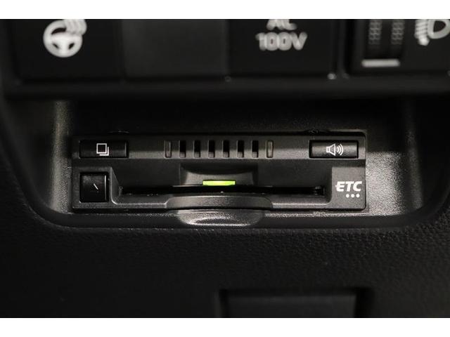 アクア Ｚ　１年保証　ワンオーナー　シートヒーター　ミュージックプレイヤー接続可　バックカメラ　衝突被害軽減システム　ＥＴＣ　ＬＥＤヘッドランプ　アイドリングストップ（9枚目）