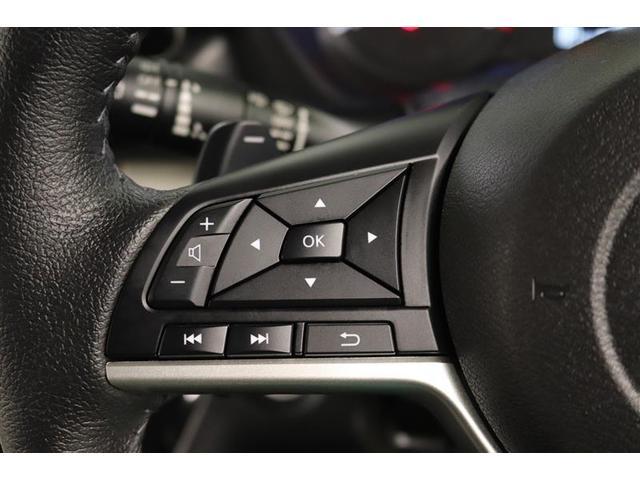 �}���`�C���t�H���[�V�����f�B�X�v���C�̑���X�C�b�`���n���h�����ɂ���܂��I�݂������������Ɋm�F�ł��܂��B