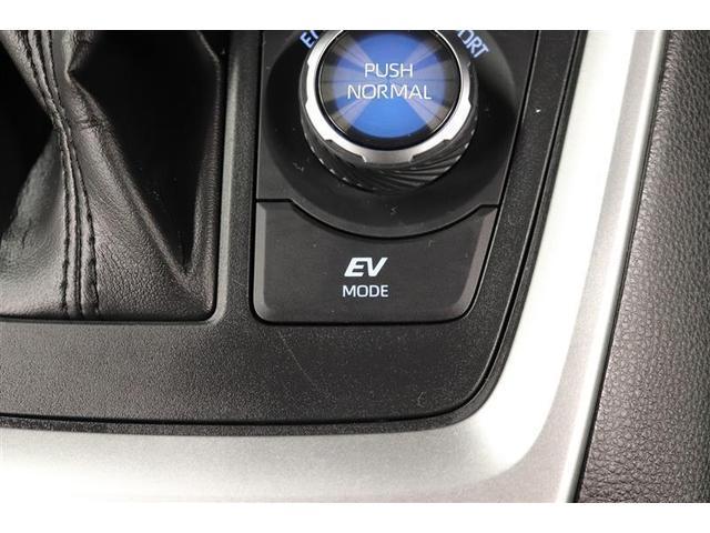 �Ïl���ɗD�ꂽ���K��ԂƐÂ��ȑ���������B����ɂd�u���[�h�ł̓��[�^�[�݂̂ł̑��s�ŃG���W������U�������������Ȃ����肪�y���߂܂��B