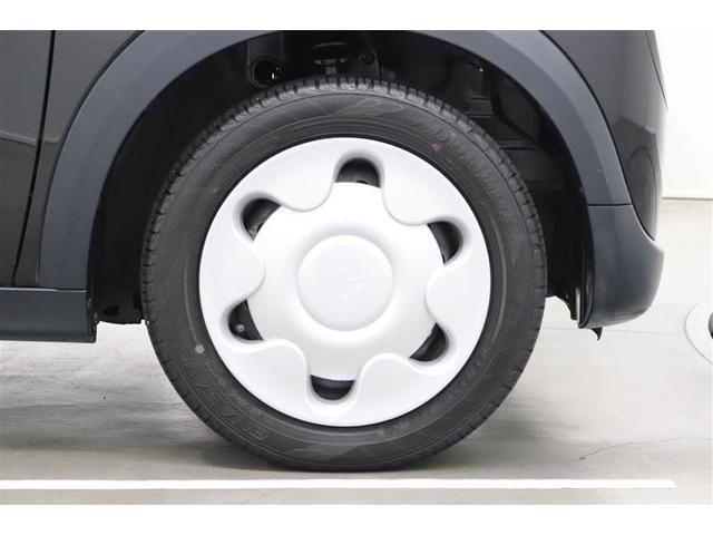 �X�`�[���z�C�[���Ƀz�C�[���L���b�v�𑕒����Ă��܂��B