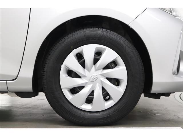 �X�`�[���z�C�[���Ƀz�C�[���L���b�v�𑕒����Ă��܂��B