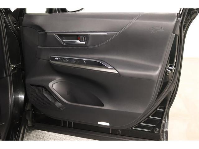 �h�A�|�P�b�g�Ƀ{�g���z���_�[���t���Ă���܂��I