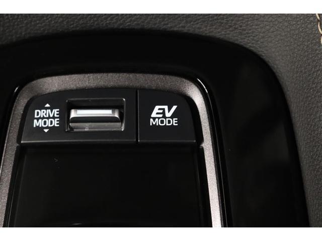 �Ïl���ɗD�ꂽ���K��ԂƐÂ��ȑ���������B����ɂd�u���[�h�ł̓��[�^�[�݂̂ł̑��s�ŃG���W������U�������������Ȃ����肪�y���߂܂��B