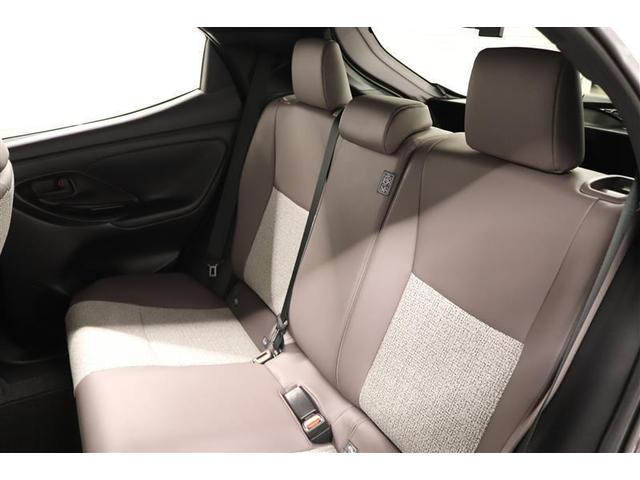 �X�`�[���z�C�[���Ƀz�C�[���L���b�v�𑕒����Ă��܂��B