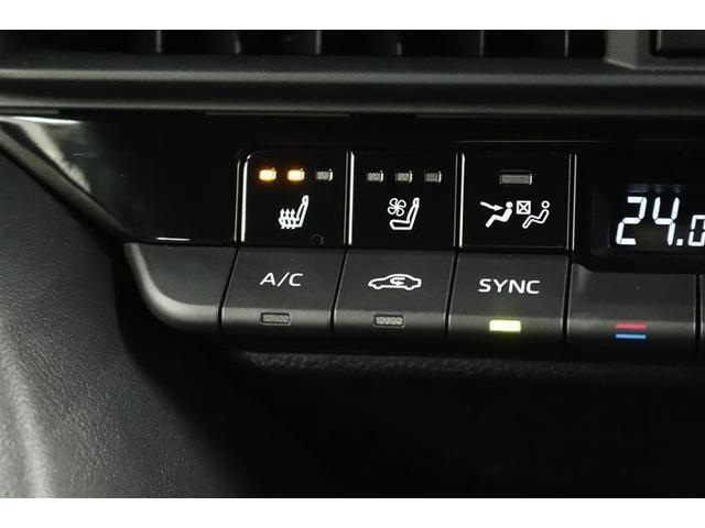 �V�[�g�q�[�^�ƃV�[�g�x���`���[�V�����𑕔����Ă��܂��B