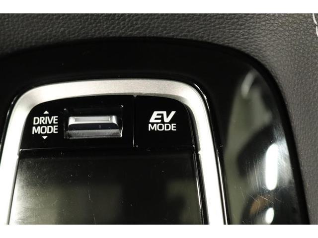 �Ïl���ɗD�ꂽ���K��ԂƐÂ��ȑ���������B����ɂd�u���[�h�ł̓��[�^�[�݂̂ł̑��s�ŃG���W������U�������������Ȃ����肪�y���߂܂��B