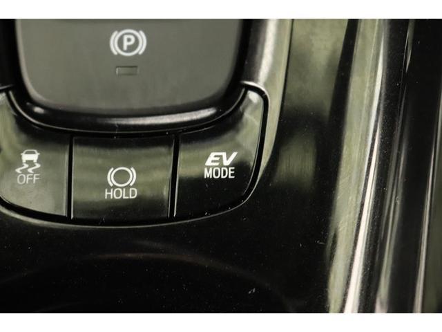 �Ïl���ɗD�ꂽ���K��ԂƐÂ��ȑ���������B����ɂd�u���[�h�ł̓��[�^�[�݂̂ł̑��s�ŃG���W������U�������������Ȃ����肪�y���߂܂��B