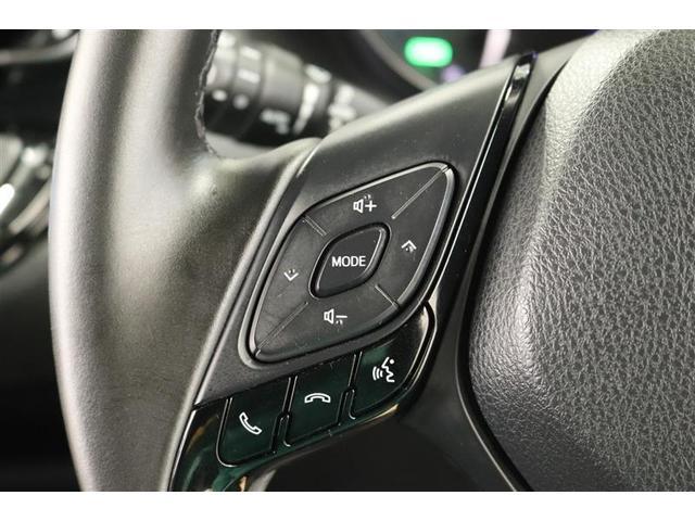 �X�e�A�����O�X�C�b�`�t���Ȃ̂ŃI�[�f�B�I�̑��삪�茳�ŏo���ĕ֗��ł��ˁI