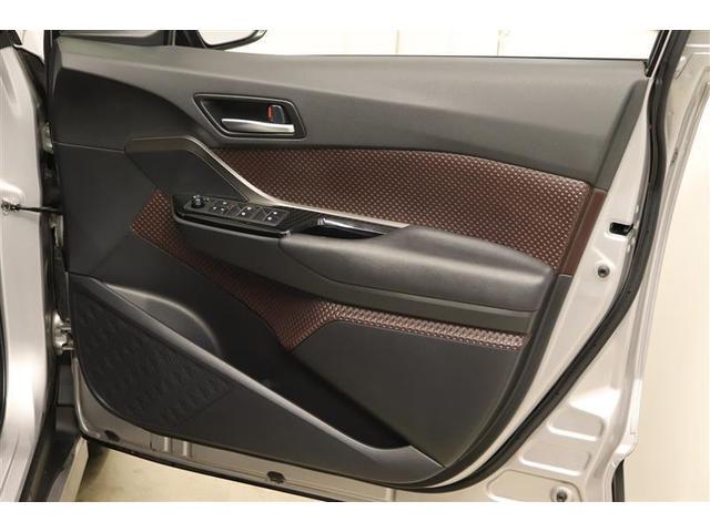 �h�A�|�P�b�g�Ƀ{�g���z���_�[���t���Ă���܂��I