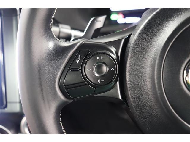 �X�e�A�����O�X�C�b�`�t���Ȃ̂ŃI�[�f�B�I�̑��삪�茳�ŏo���ĕ֗��ł��ˁI