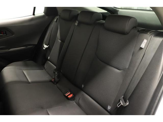 プリウス Ｘ　１年保証　ワンオーナ－　フルセグ　ＤＡ　ミュージックプレイヤ接続可　バックカメラ　オートマチックハイビーム　ＢＳモニタ－　車線逸脱警報　衝突被害軽減システム　ＥＴＣ　ＬＥＤランプ　アイドリングストップ（18枚目）