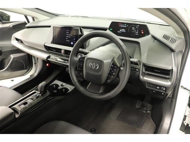 プリウス Ｘ　１年保証　ワンオーナ－　フルセグ　ＤＡ　ミュージックプレイヤ接続可　バックカメラ　オートマチックハイビーム　ＢＳモニタ－　車線逸脱警報　衝突被害軽減システム　ＥＴＣ　ＬＥＤランプ　アイドリングストップ（29枚目）