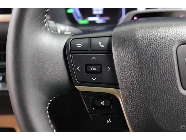 �}���`�C���t�H���[�V�����f�B�X�v���C�̑���X�C�b�`���n���h�����ɂ���܂��I�݂������������Ɋm�F�ł��܂��B